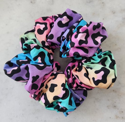 Eva Hair Scrunchie